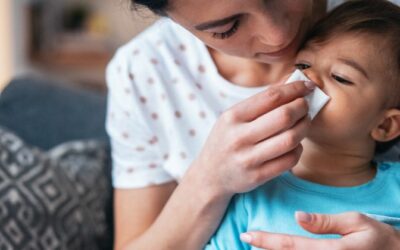 Comment bien moucher le nez de votre bébé ?