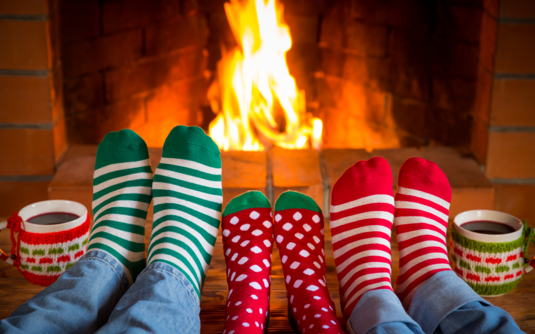 famille, noël, cheminée, chaussettes